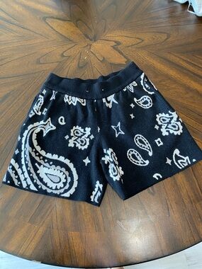 MNML Black Paisley Knit men’s Shorts